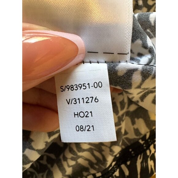 Athleta Ultimate Train Windstorm Long Sleeve Size XS Preppy‎ Athleisure Designer - Picture 11 of 12